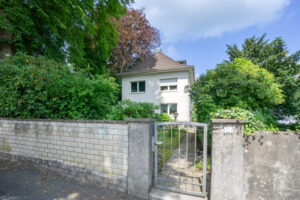 Straßenansicht